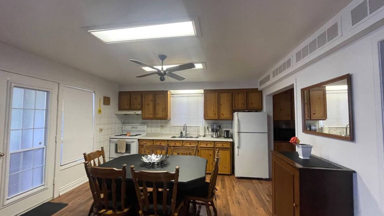 Photo of Kitchen in Lindsay