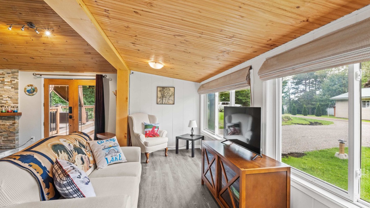 Photo of Bedroom in Rideau Lakes