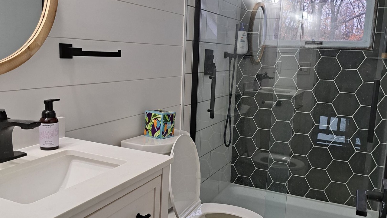 Photo of Bathroom in Dent