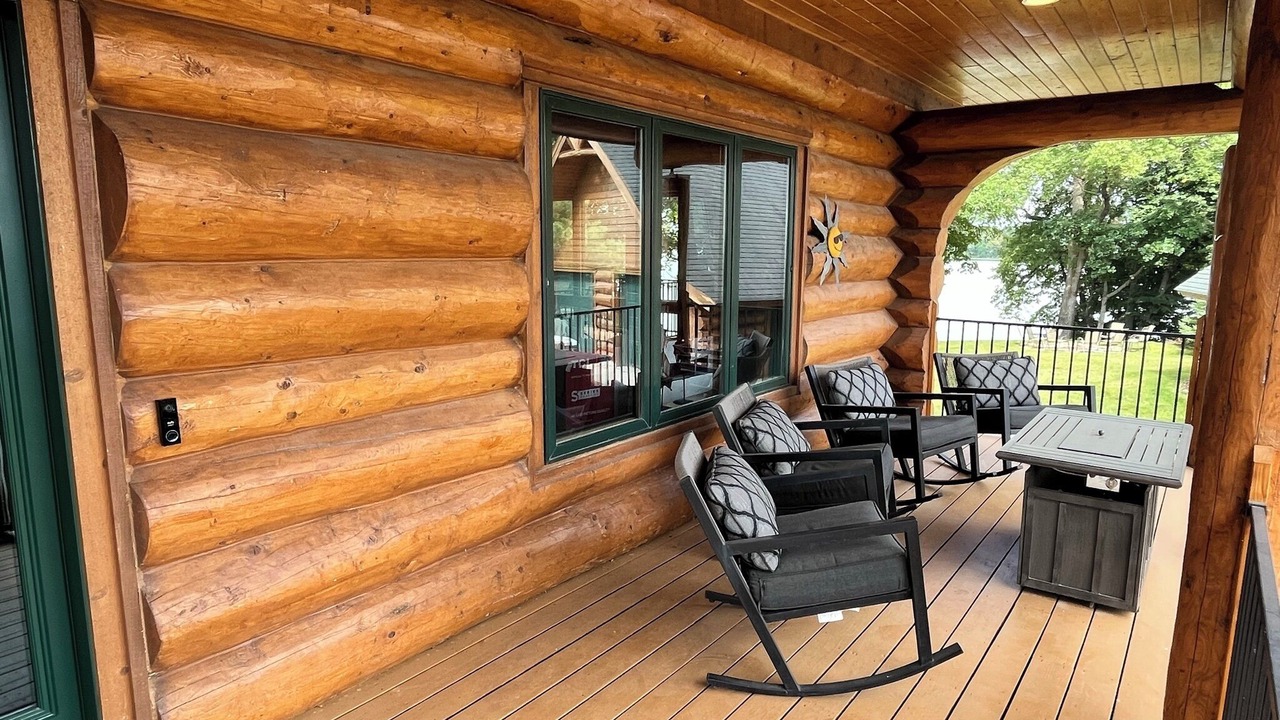 Photo of Outdoor in Maple Lake