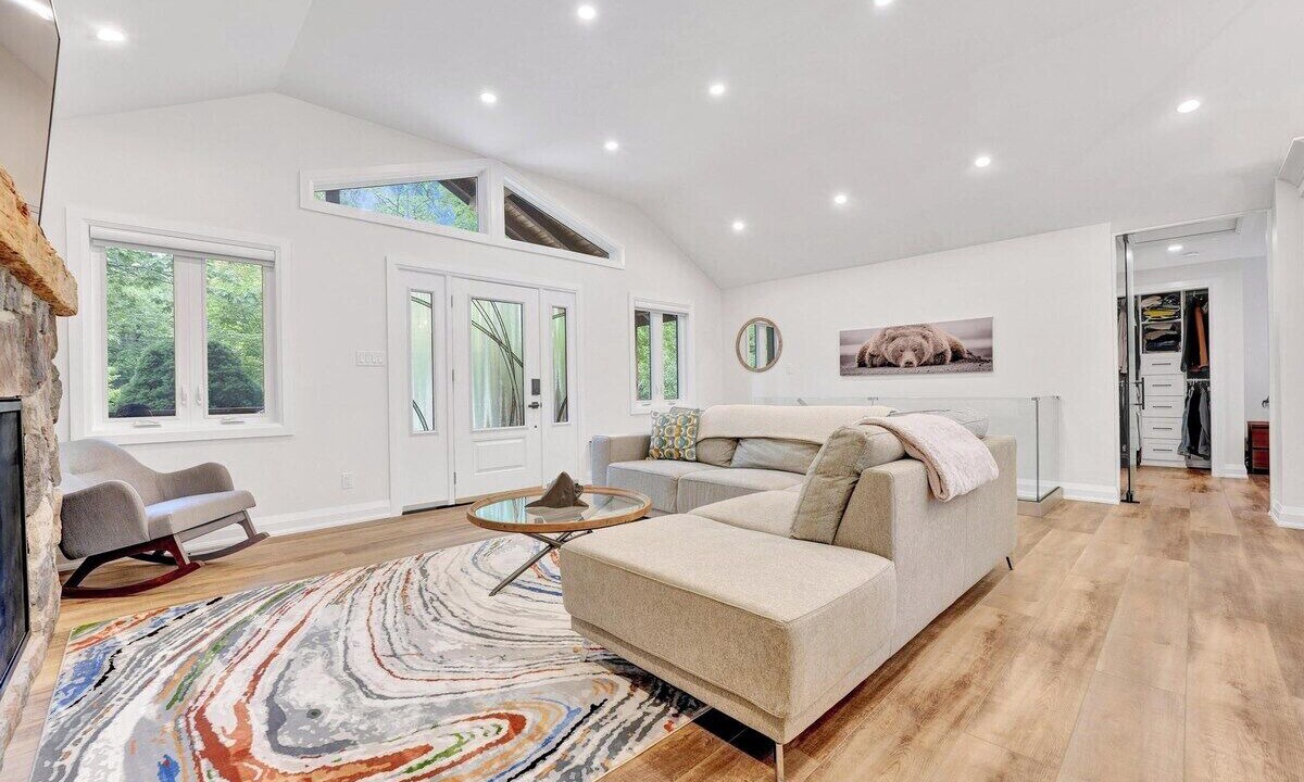 Photo of Livingroom in Tiny