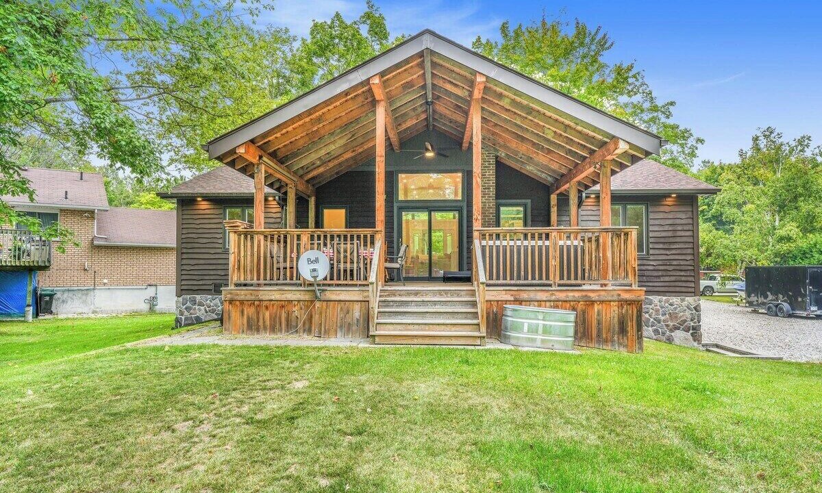 Photo of Outdoor in Tiny