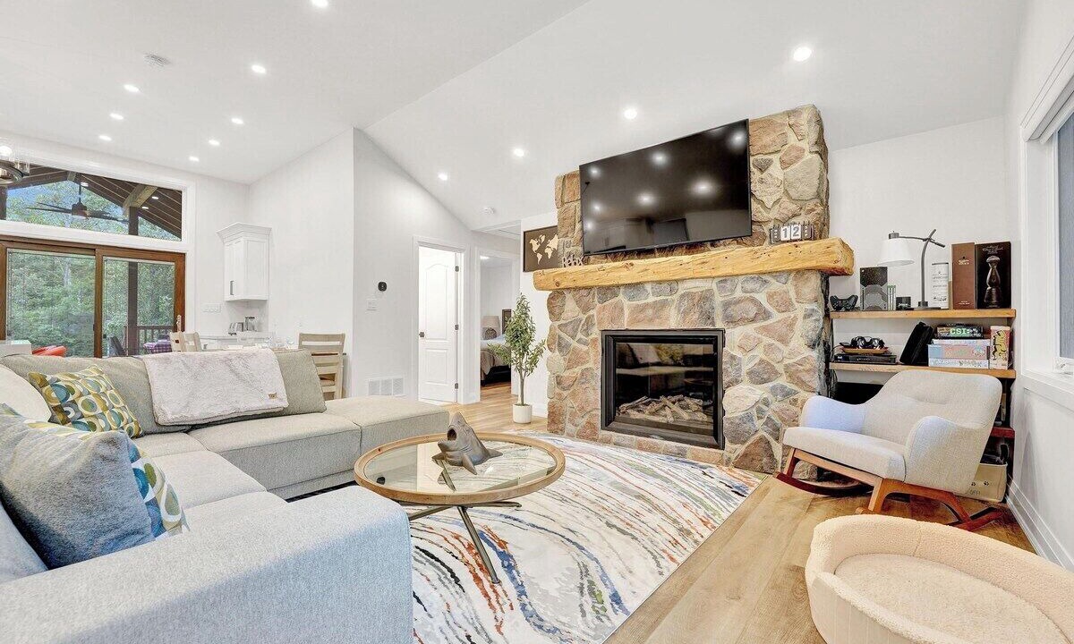 Photo of Livingroom in Tiny