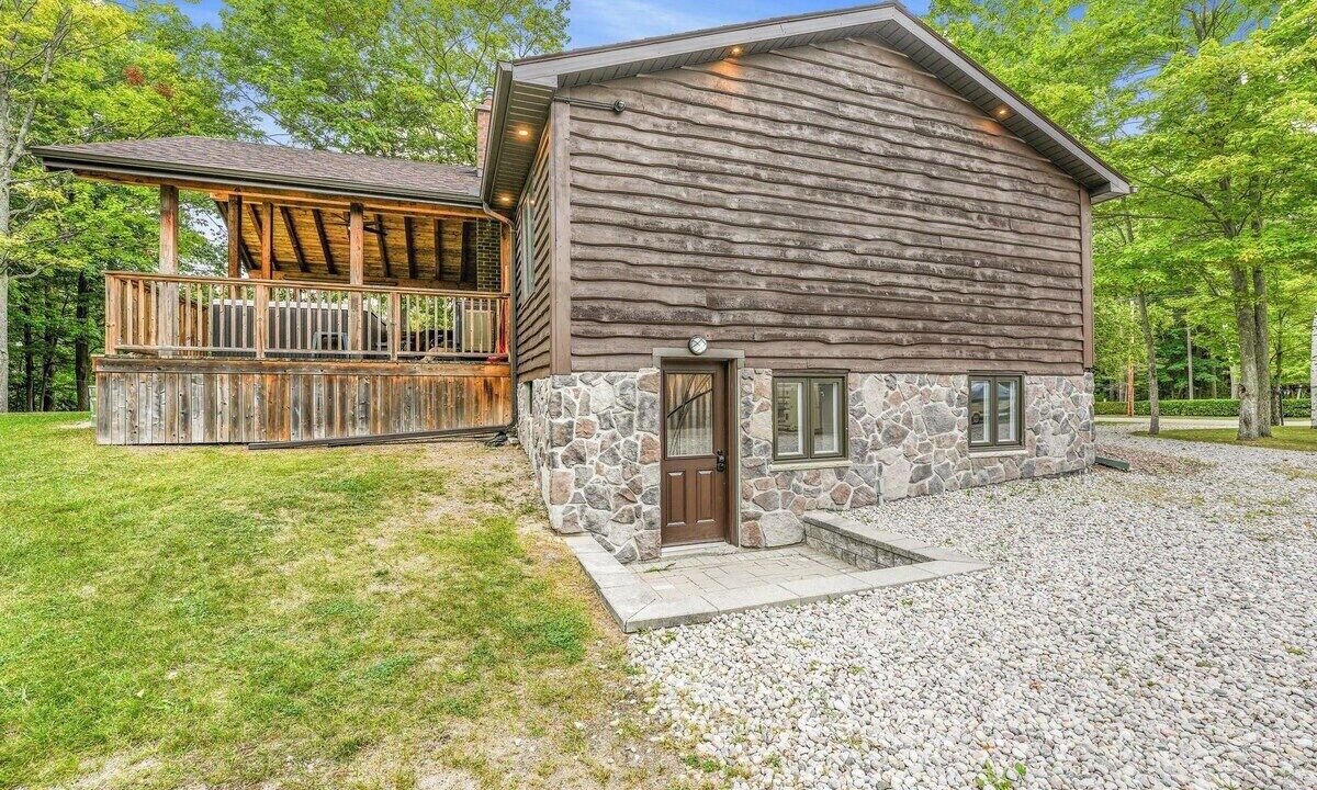 Photo of Outdoor in Tiny
