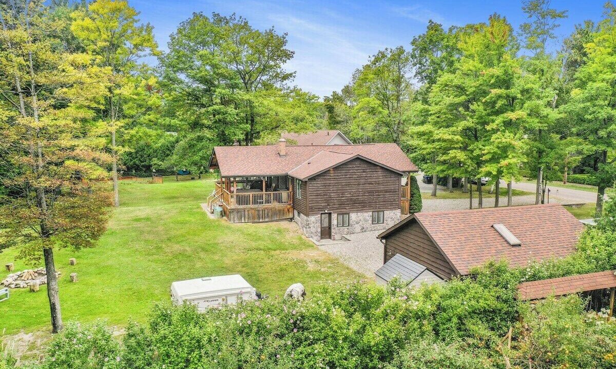 Photo of Outdoor in Tiny