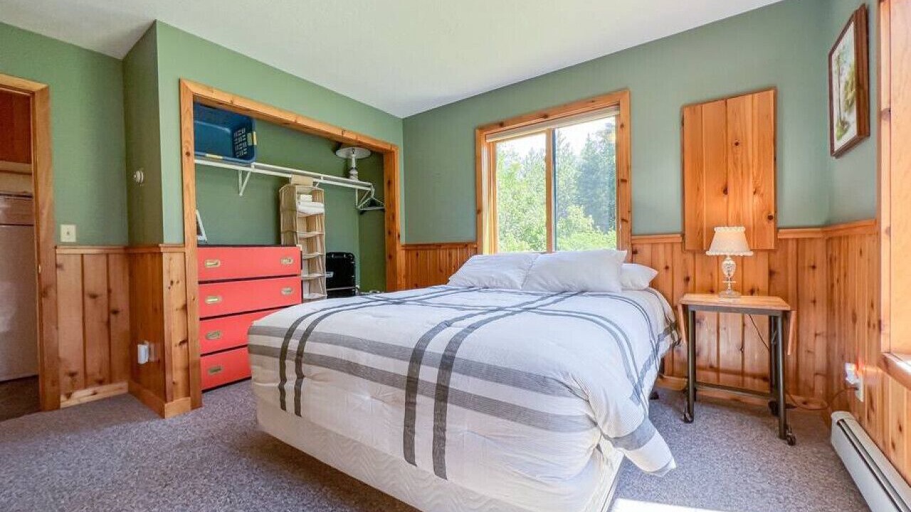 Photo of Bedroom in Grand Marais