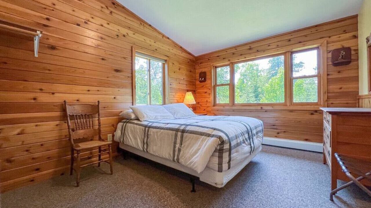 Photo of Bedroom in Grand Marais