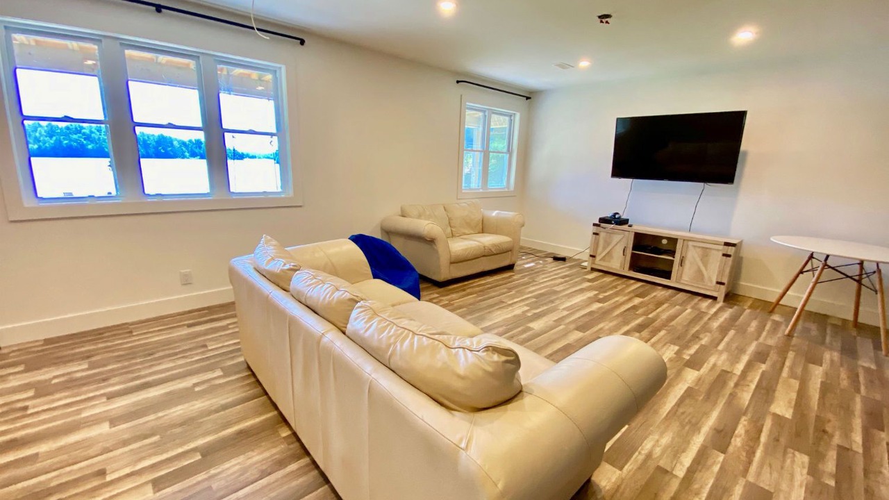 Photo of Livingroom in Havelock-Belmont-Methuen