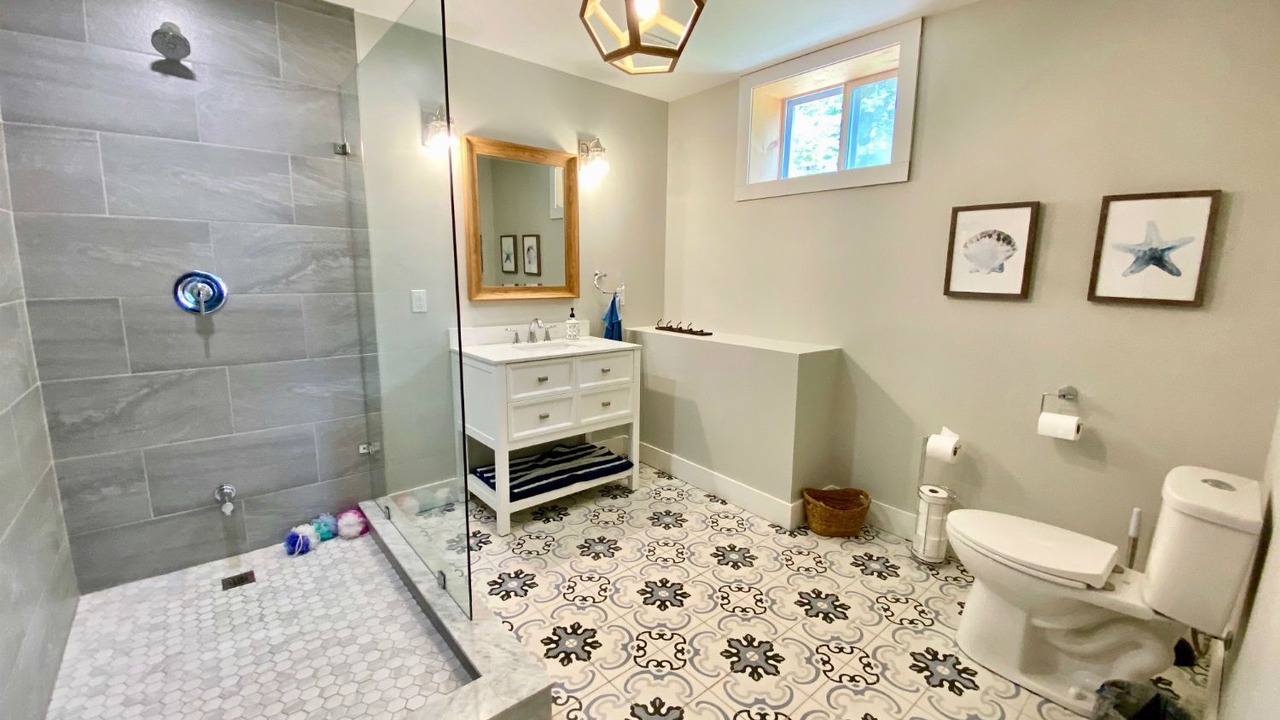 Photo of Bathroom in Havelock-Belmont-Methuen