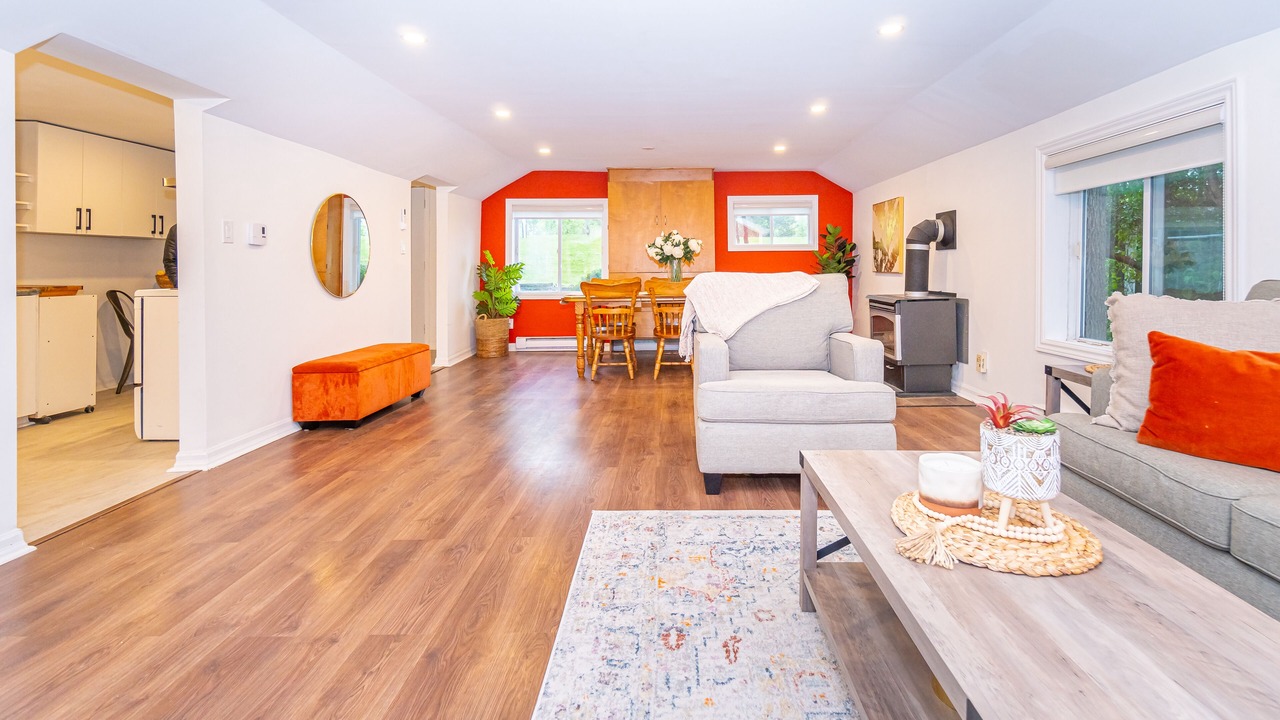 Photo of Livingroom in Greater Napanee