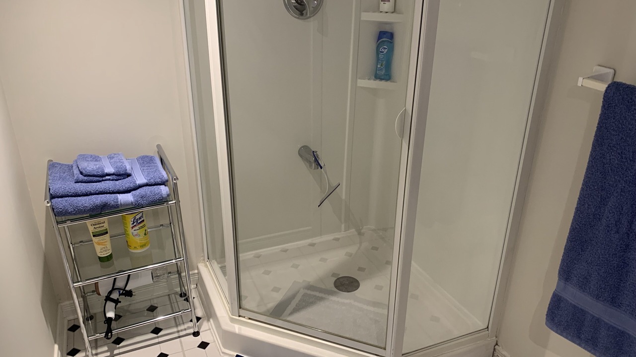 Photo of Bathroom in Riverdale