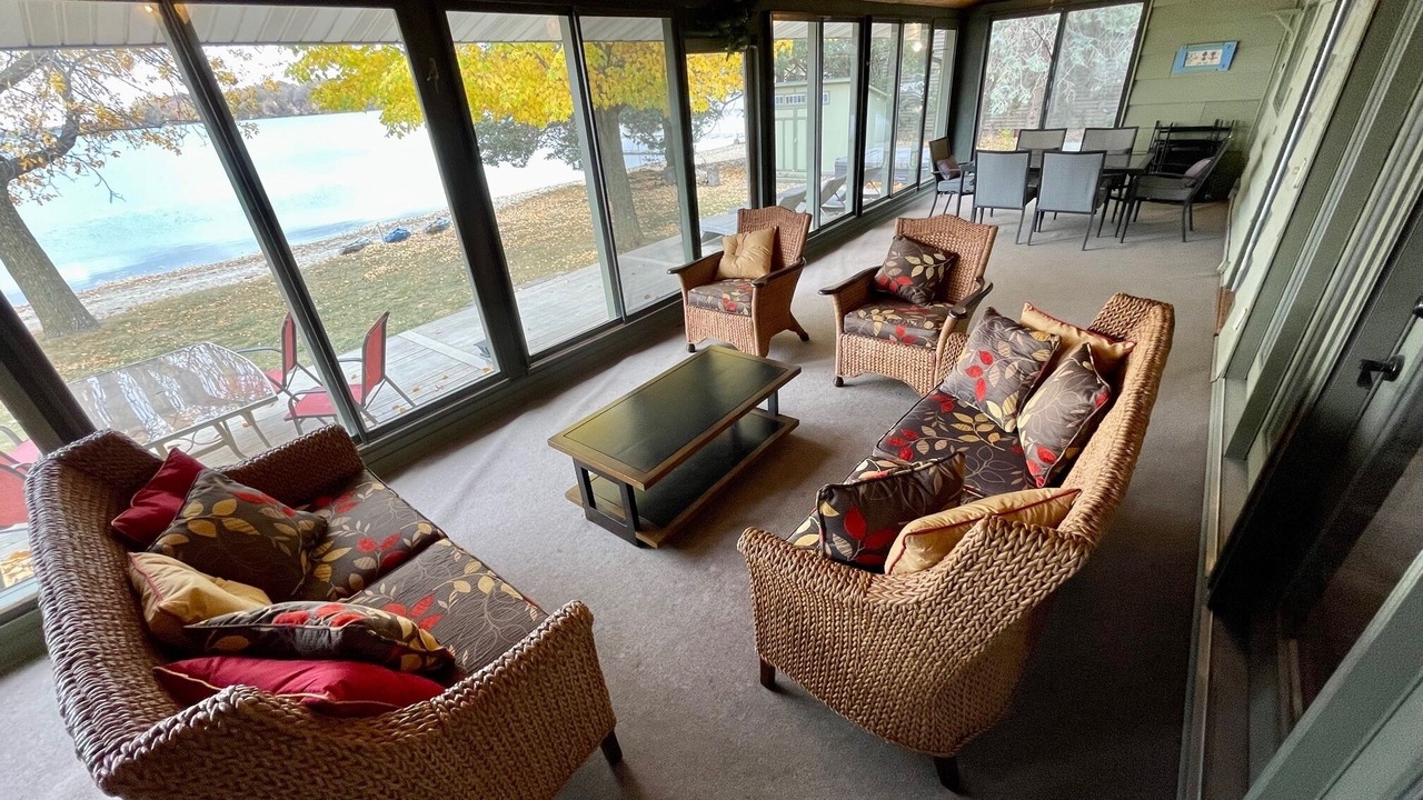 Photo of Livingroom in Webster