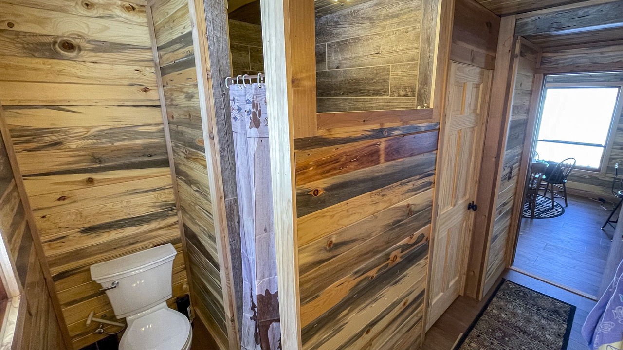 Photo of Bathroom in Ray