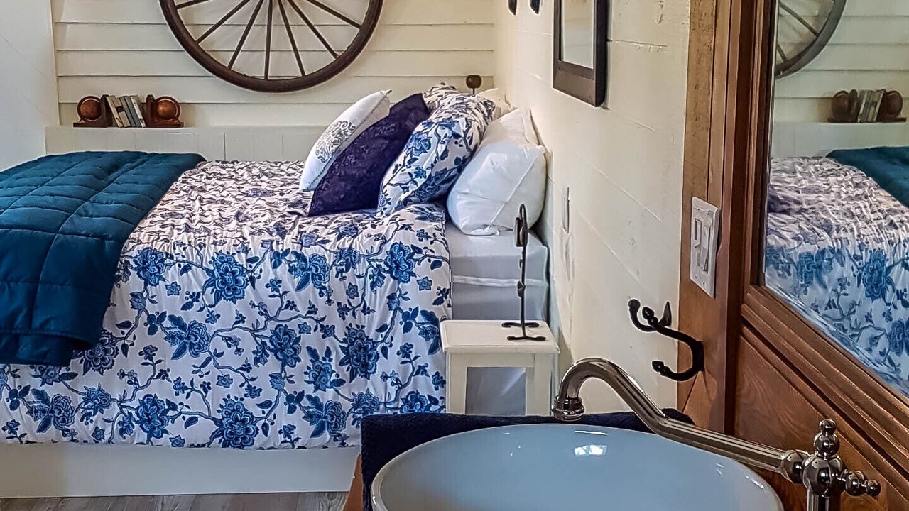 Photo of Bedroom in West Lincoln