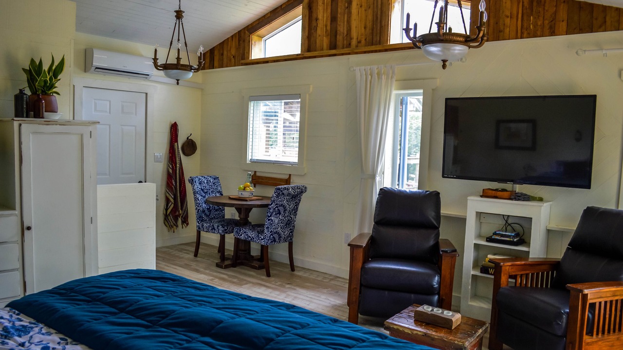 Photo of Bedroom in West Lincoln