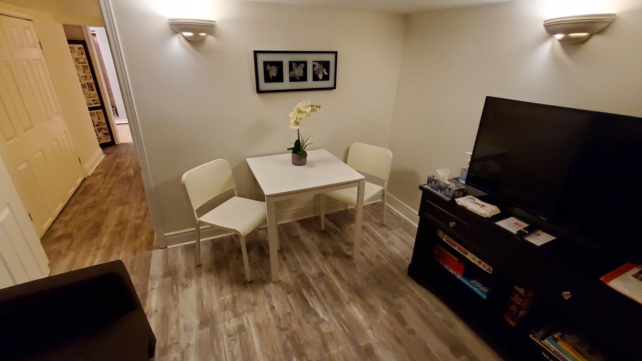 Photo of Livingroom in Woodbine Gardens