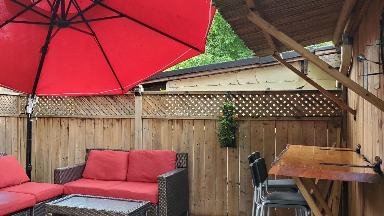 Photo of Outdoor in Woodbine Gardens