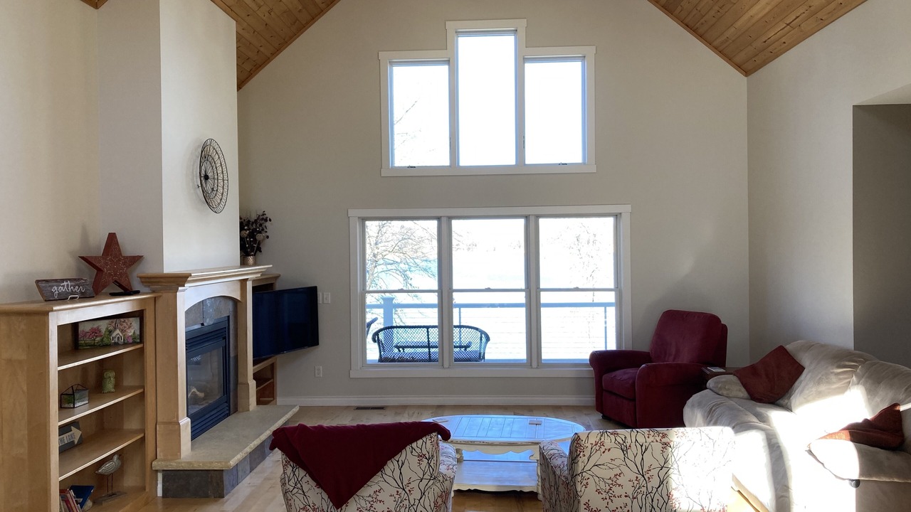 Photo of Livingroom in Lowry