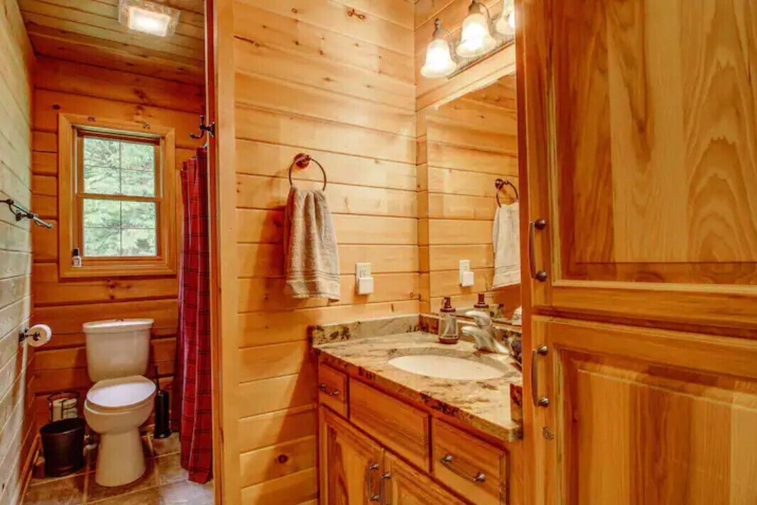 Photo of Bathroom in Aitkin