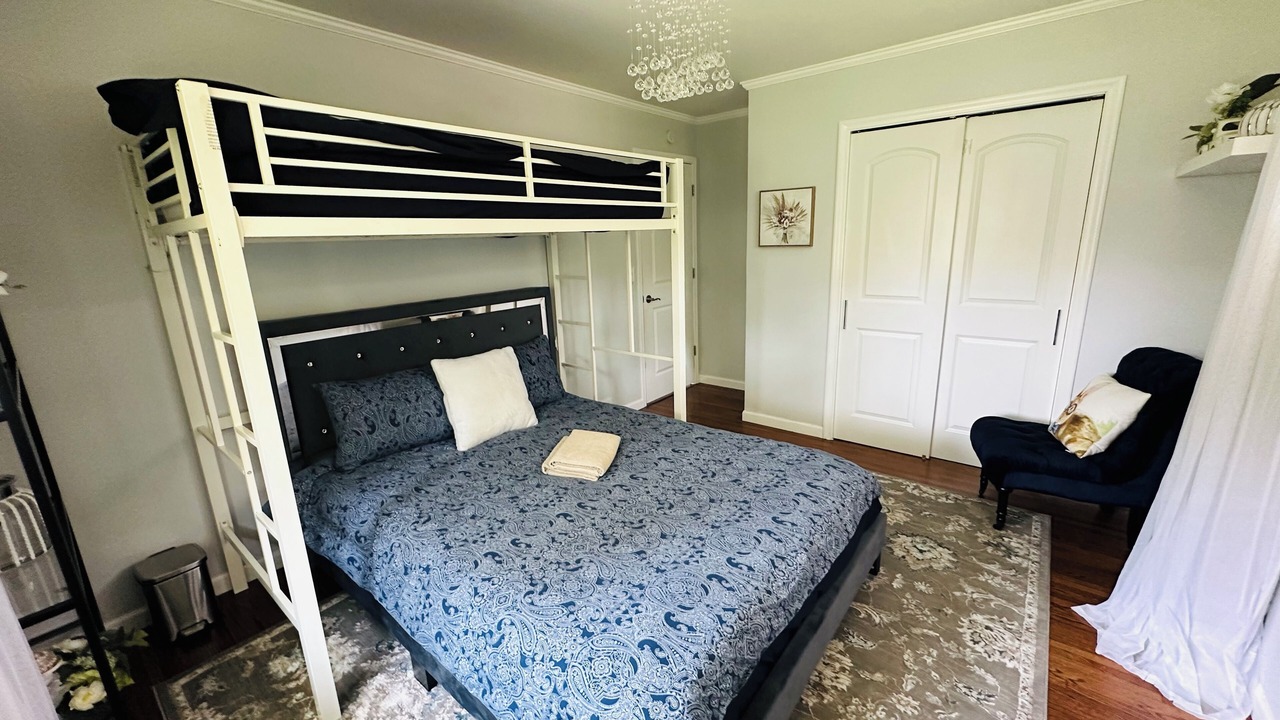 Photo of Bedroom in Wayzata