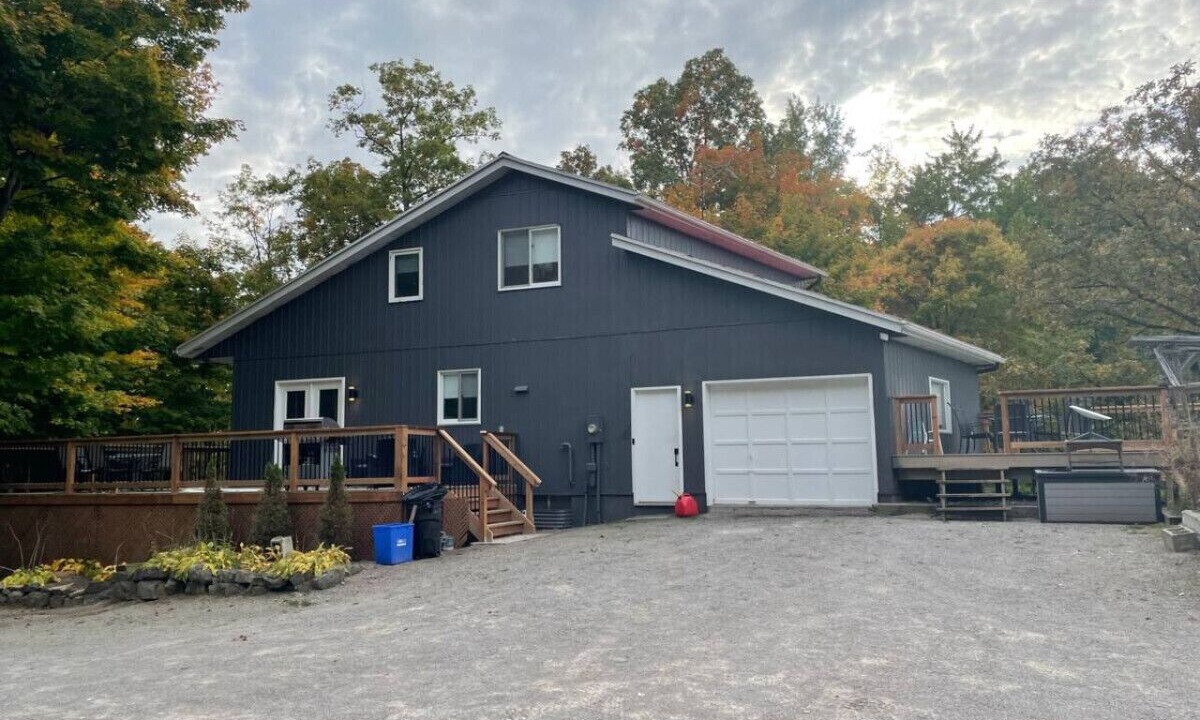 Photo of Outdoor in Cayuga