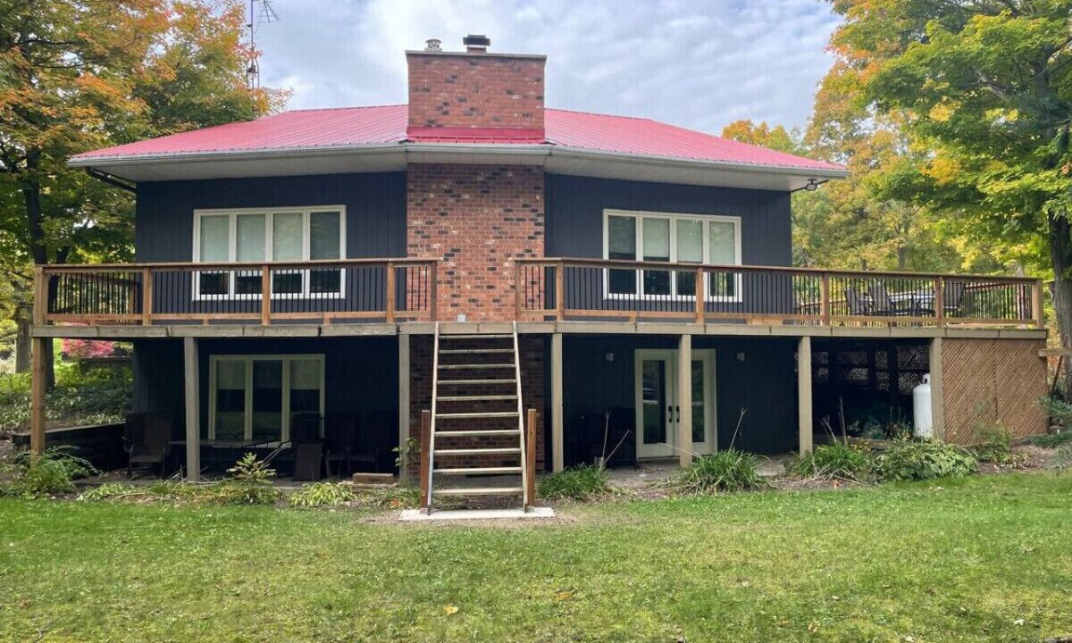 Photo of Outdoor in Cayuga