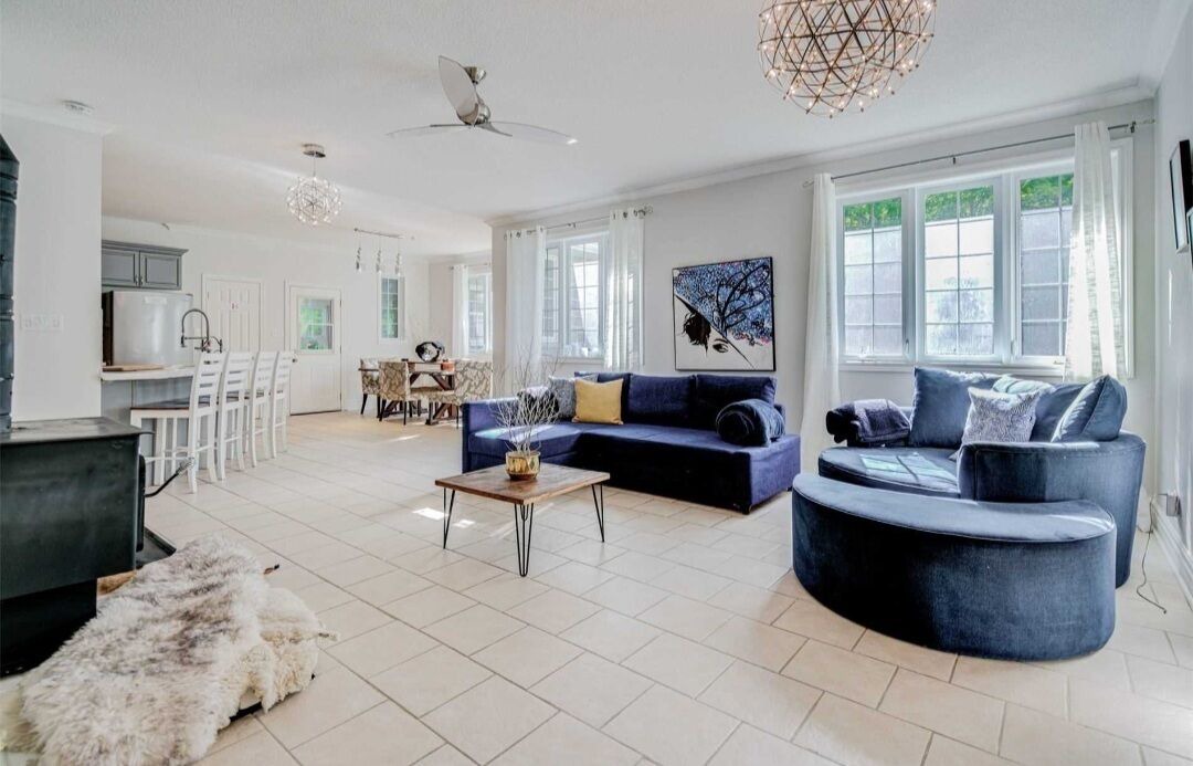 Photo of Livingroom in Ramara