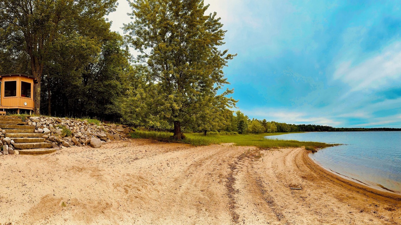 Photo of Others in Laurentian Valley