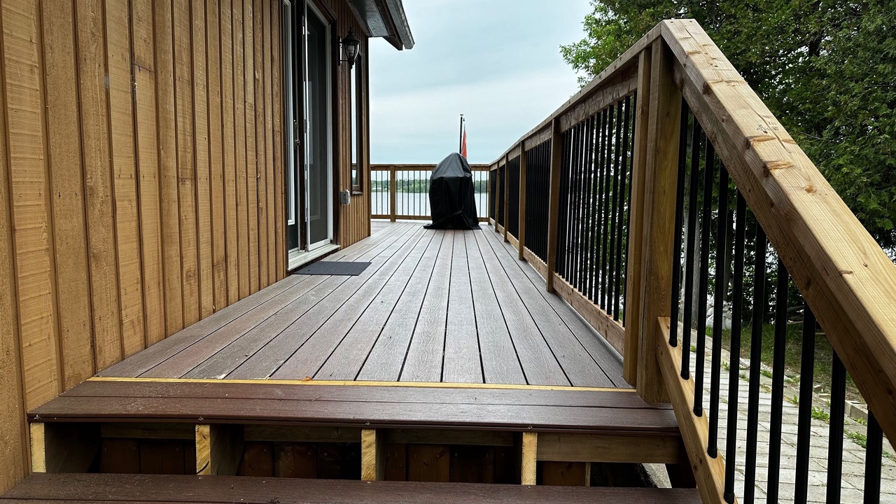 Photo of Patio Balcony in Laurentian Valley