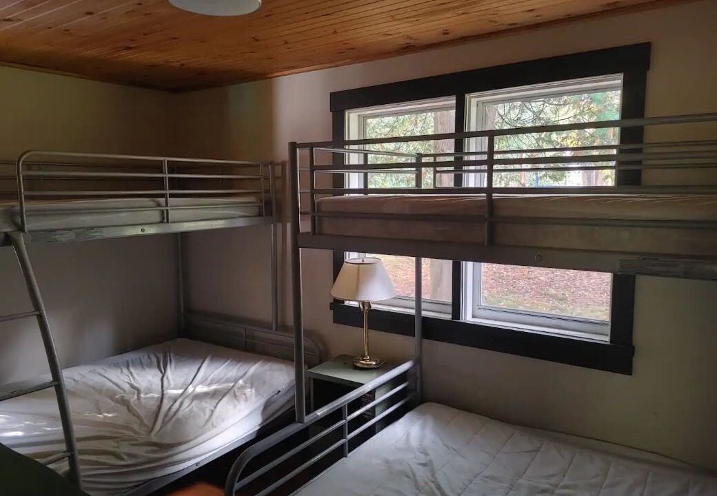 Photo of Bedroom in Gravenhurst