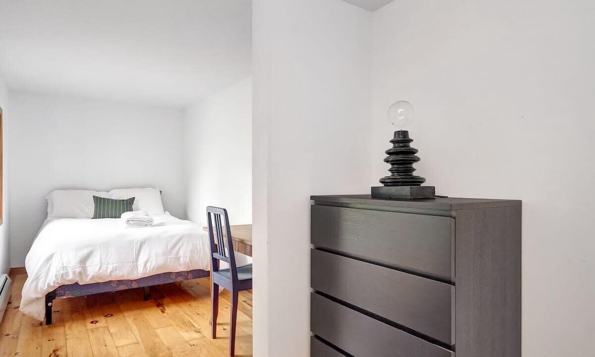 Photo of Bedroom in Leeds and the Thousand Islands