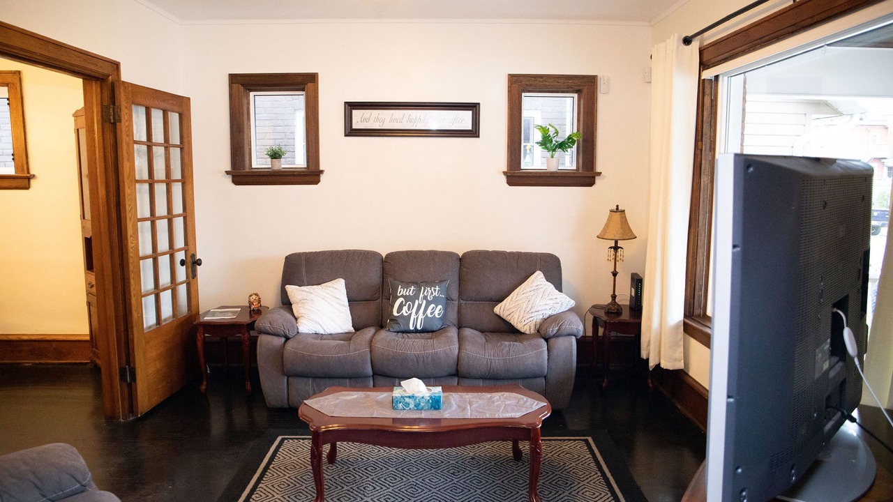 Photo of Livingroom in North Bay