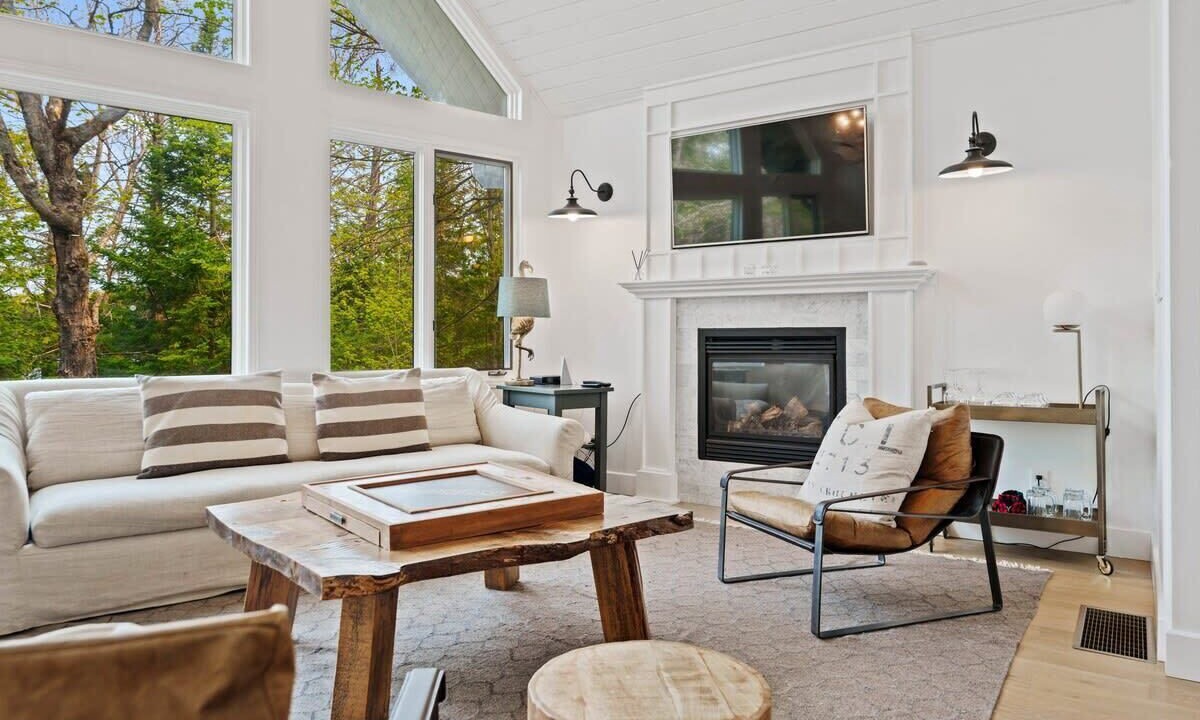 Photo of Livingroom in Perry