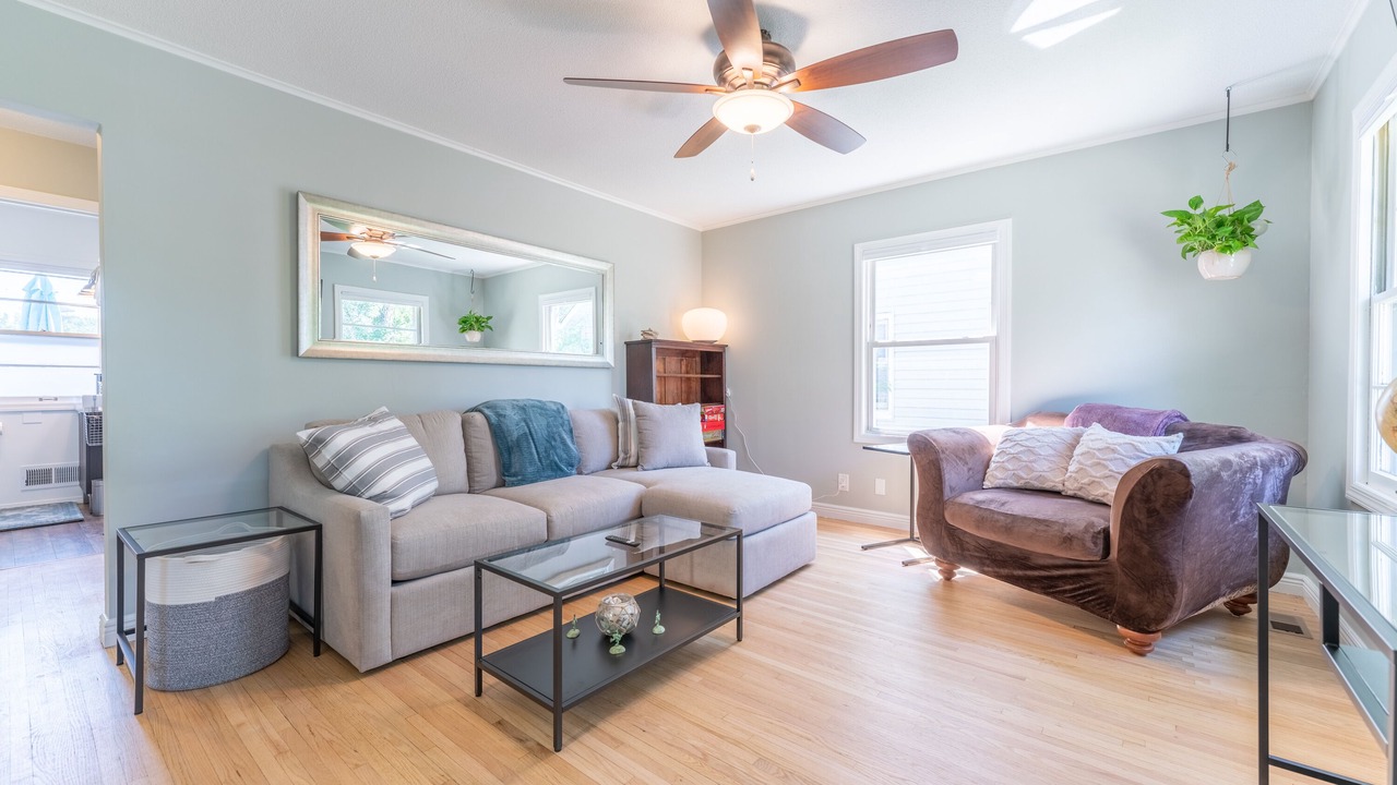 Photo of Livingroom in Powderhorn