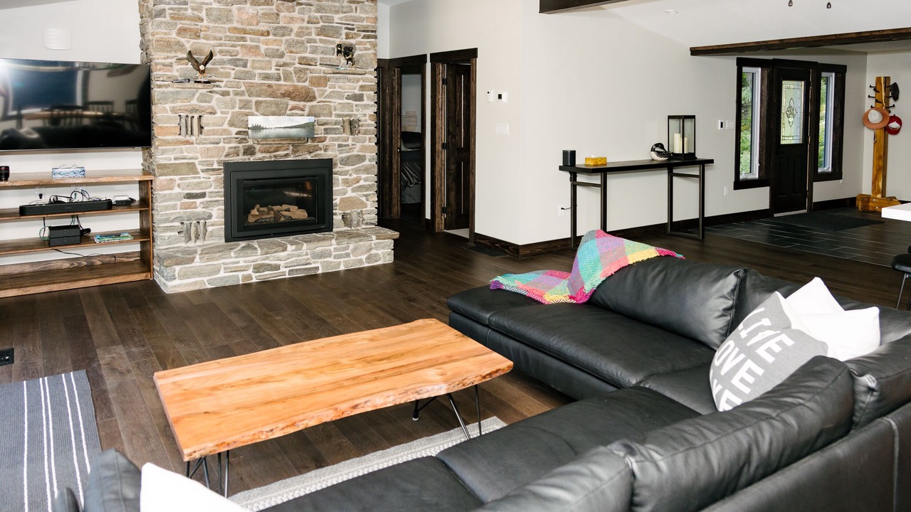Photo of Livingroom in Eagle Lake
