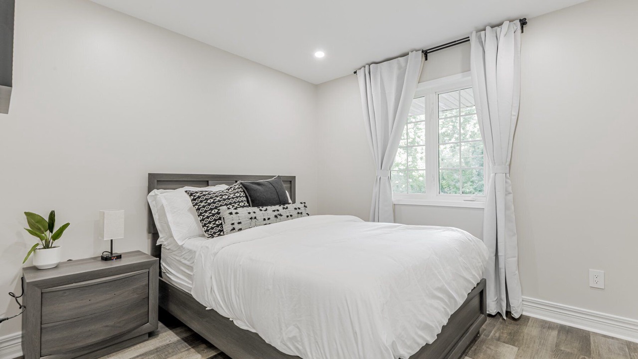 Photo of Bedroom in Big Bay Point