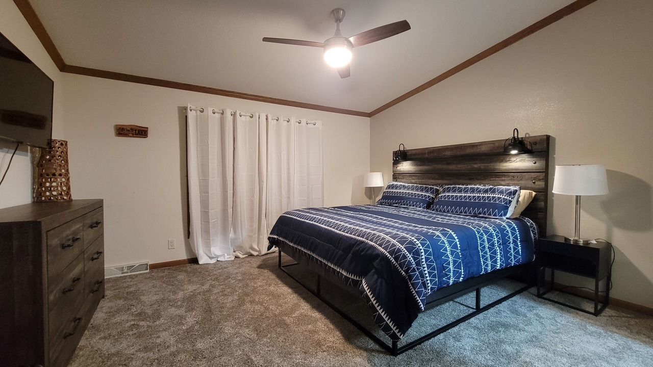 Photo of Bedroom in Foster