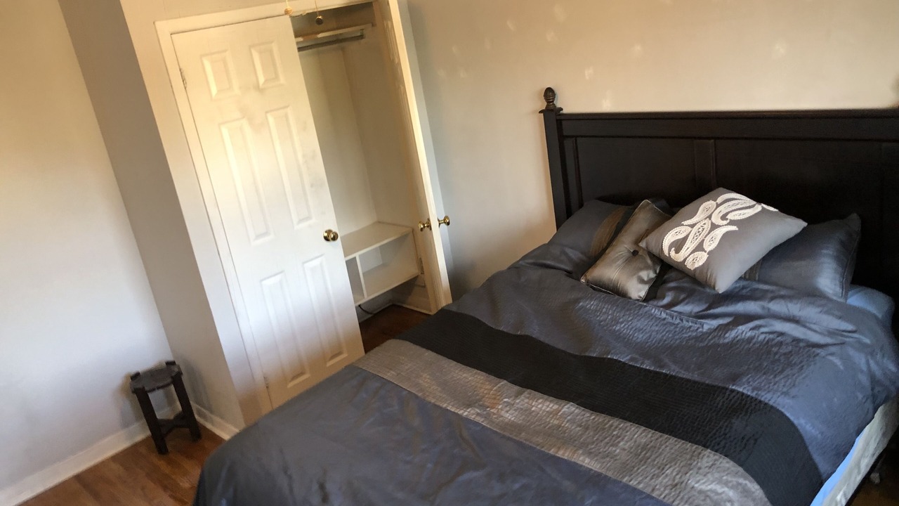 Photo of Bedroom in The Peanut
