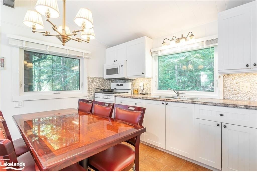 Photo of Kitchen in Irondale
