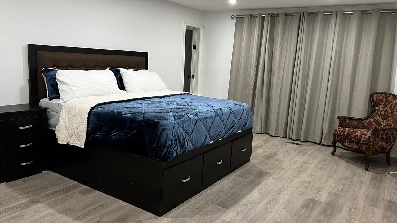 Photo of Bedroom in Bracebridge