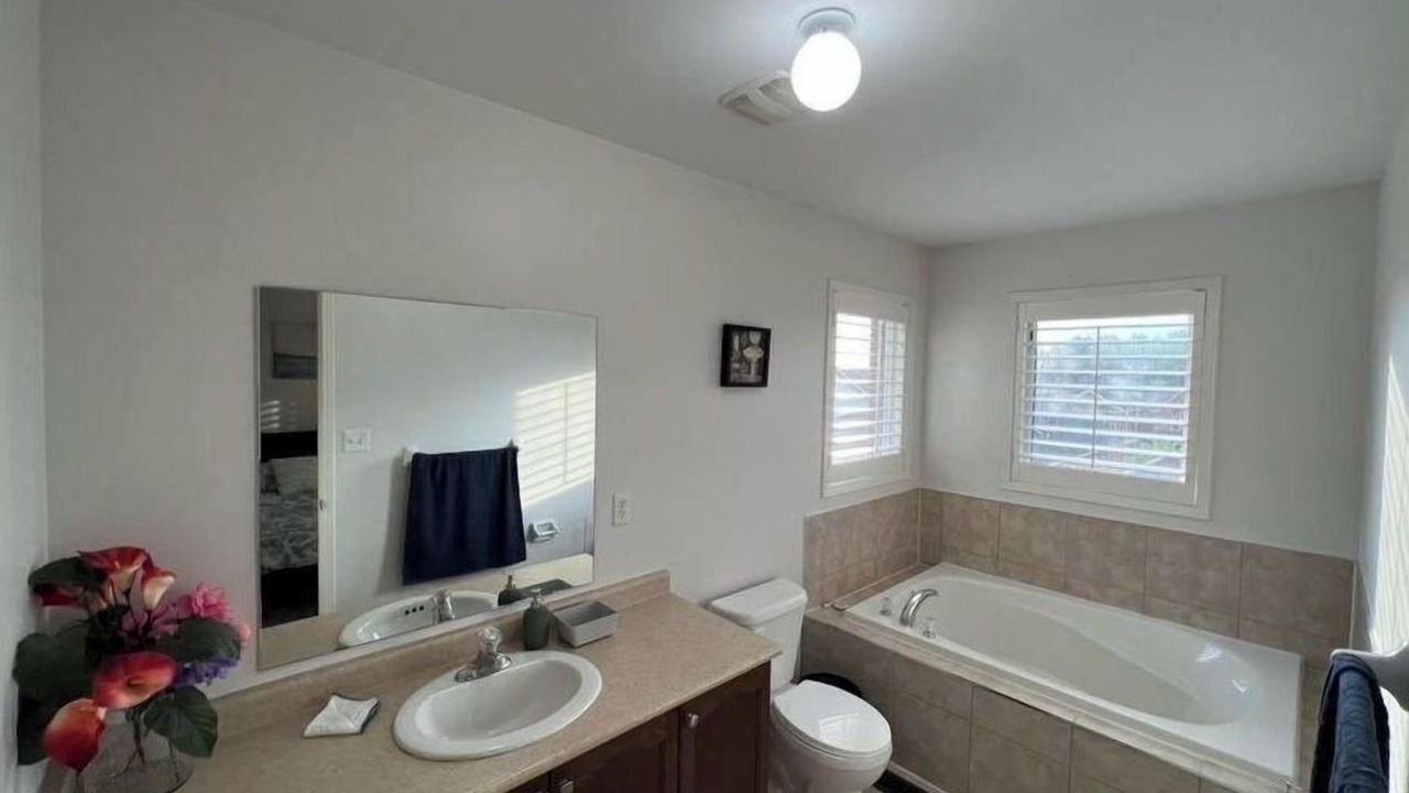 Photo of Bathroom in Meadowvale Village