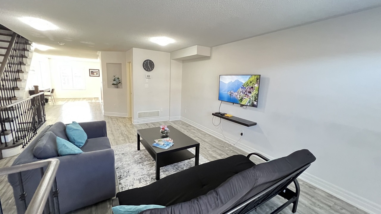 Photo of Livingroom in Meadowvale Village