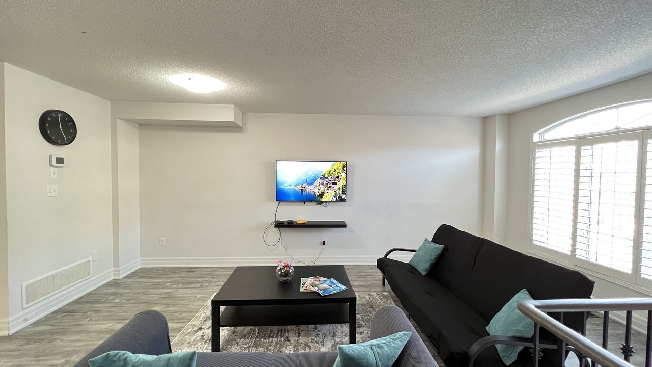 Photo of Livingroom in Meadowvale Village