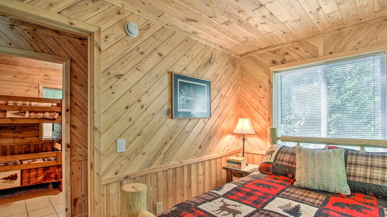 Photo of Bedroom in Cushing