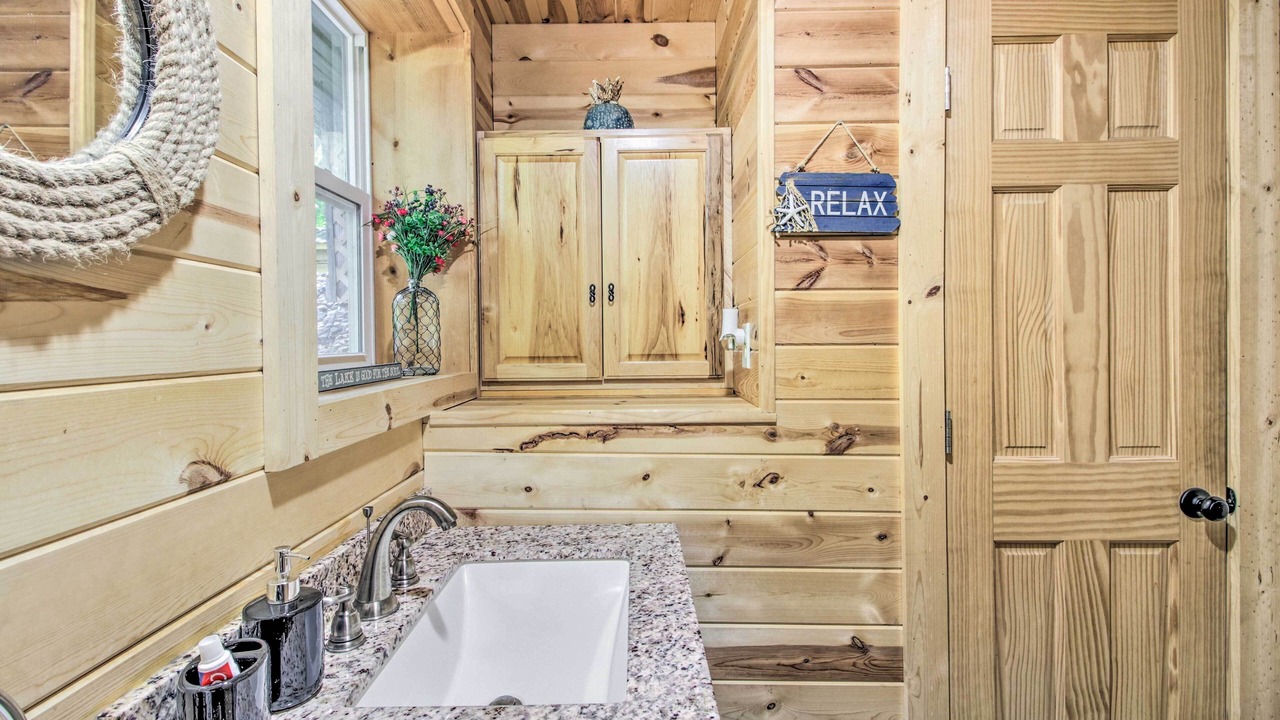 Photo of Bathroom in Cushing