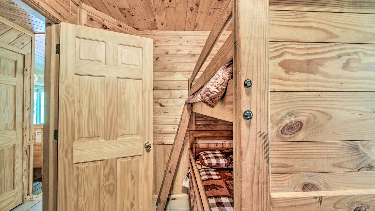 Photo of Bedroom in Cushing