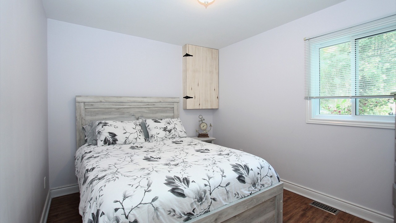 Photo of Bedroom in Springwater