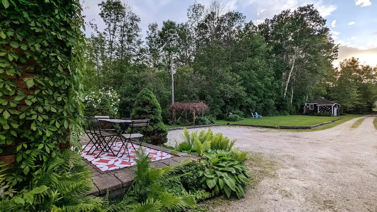 Photo of Outdoor in Springwater