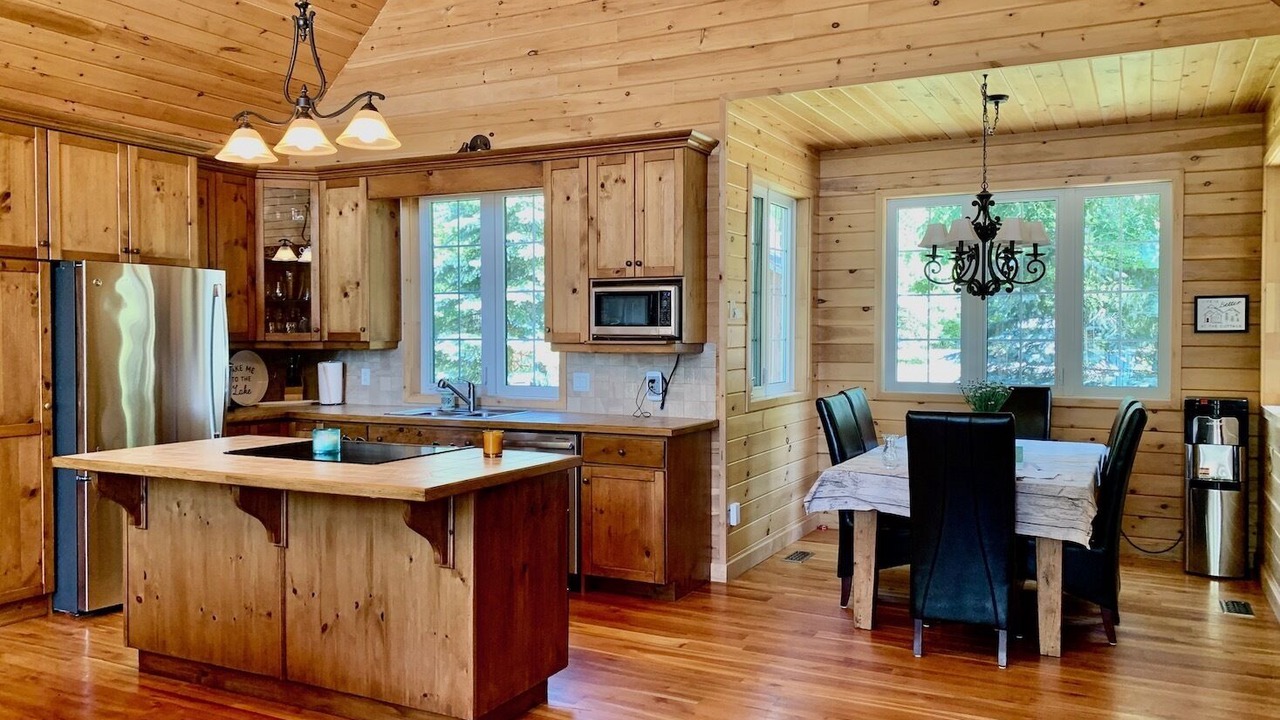 Photo of Kitchen in Scugog