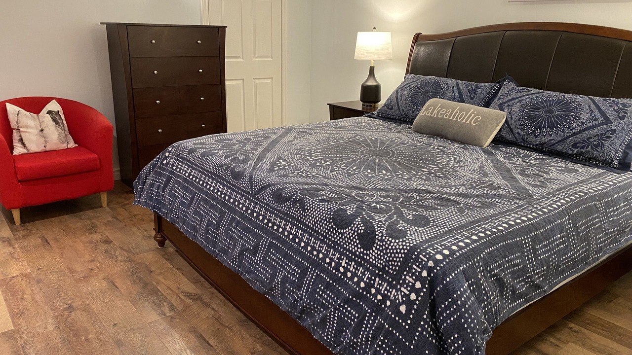 Photo of Bedroom in Grand Bend